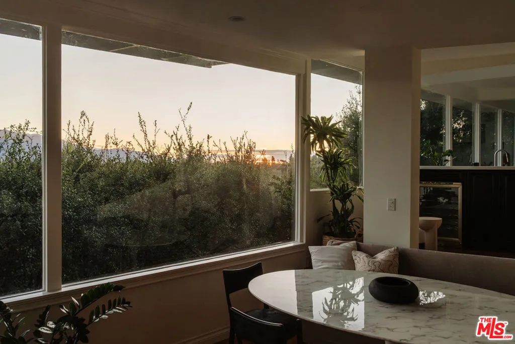 910 Glen Oaks Boulevard, Pasadena, California 91105 home-pic-62